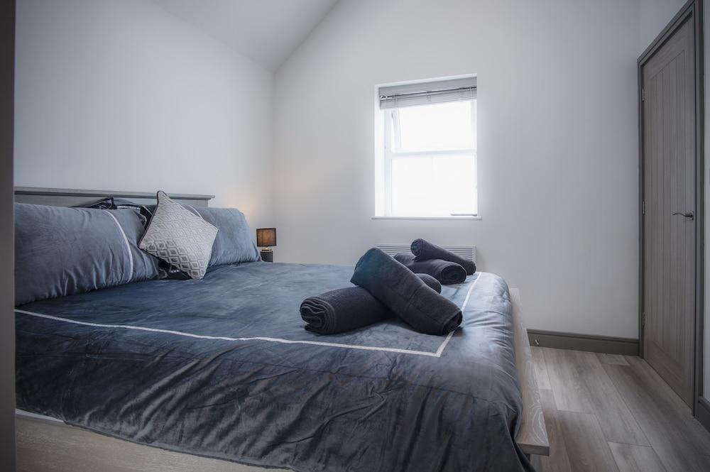 Four Seasons - 1 Bedroom  - Tenby