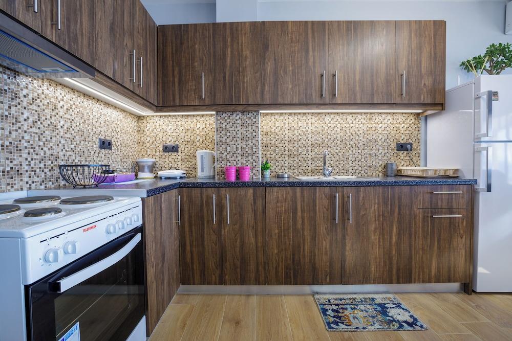 Maritinas Stone Apartment On The Beach