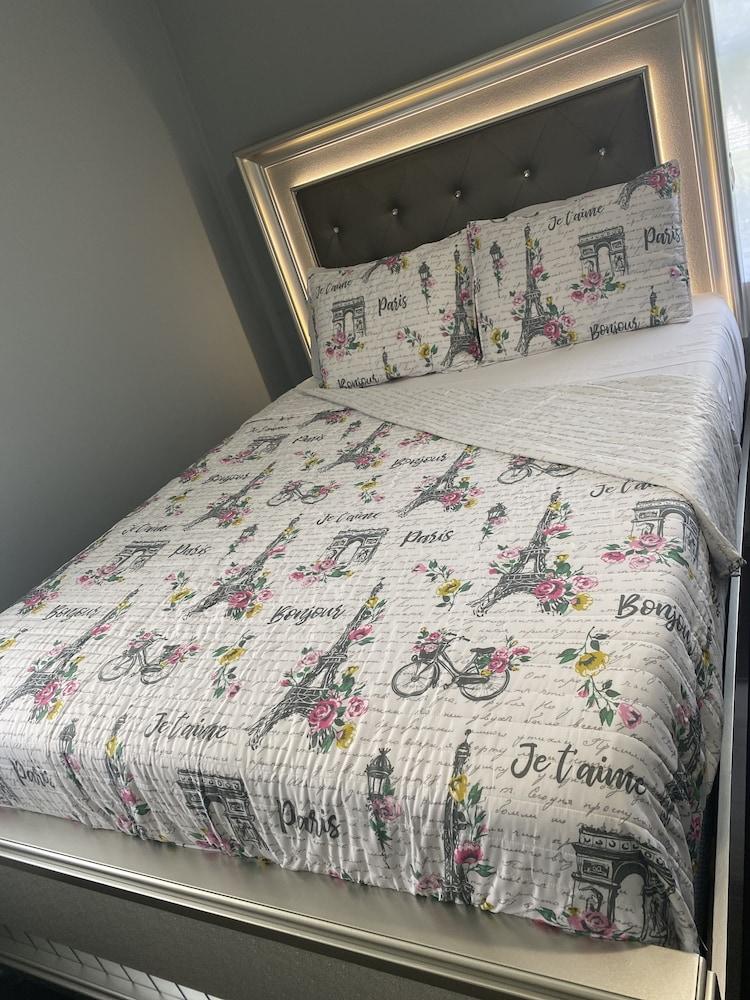 Akeem's  guest house