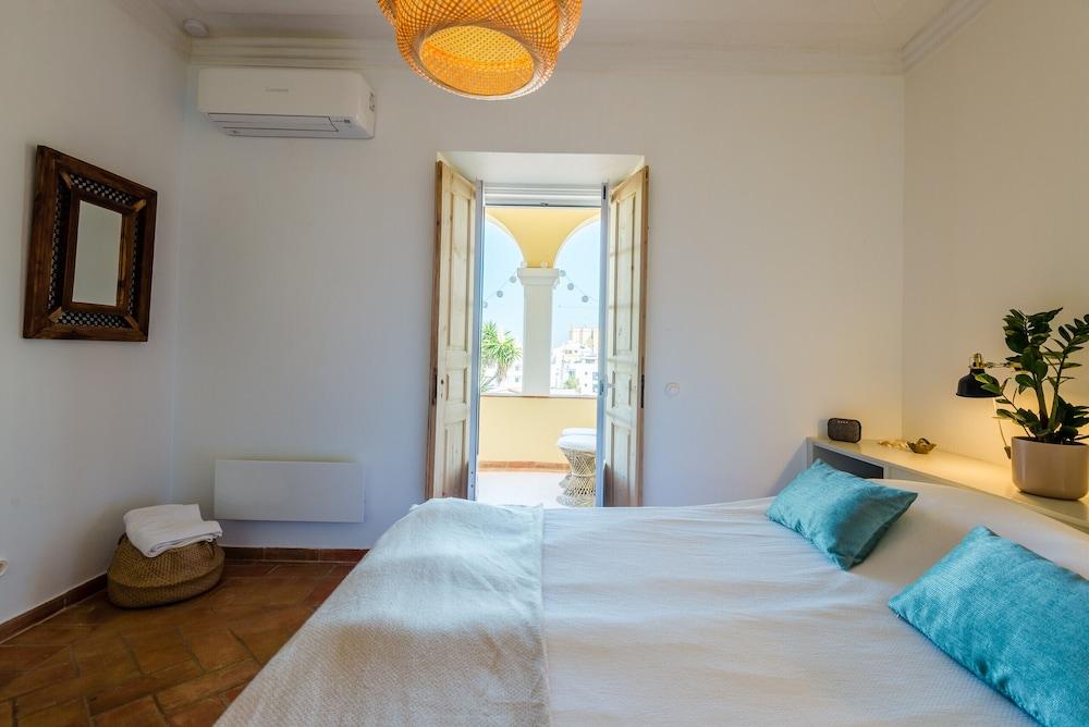 Casa Omlandia With Pool - Lagos Old Town