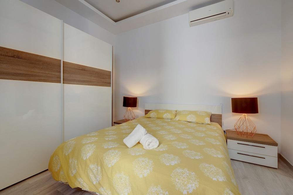 Modern Apartment in the Best Area of Sliema