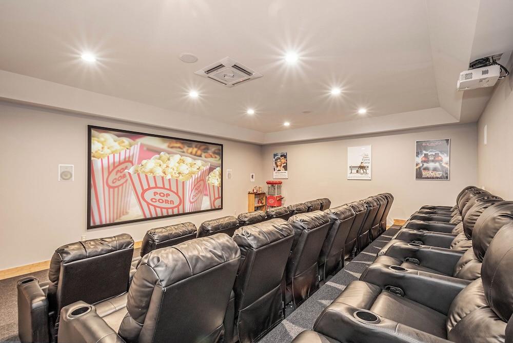 Red Fox by Taylor Made Deep Creek