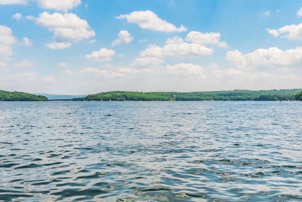 Waltzing Matilda by Taylor Made Deep Creek