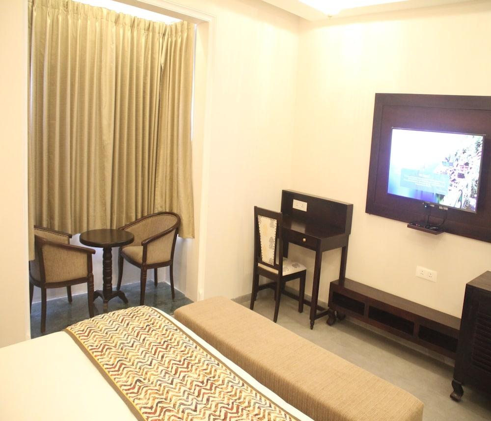 Renest Kumbhalgarh Resort LLP