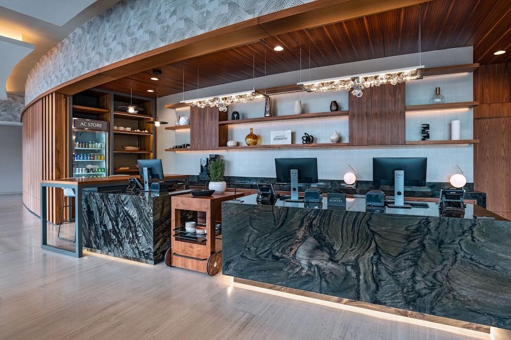 AC Hotel by Marriott Monterrey Valle.