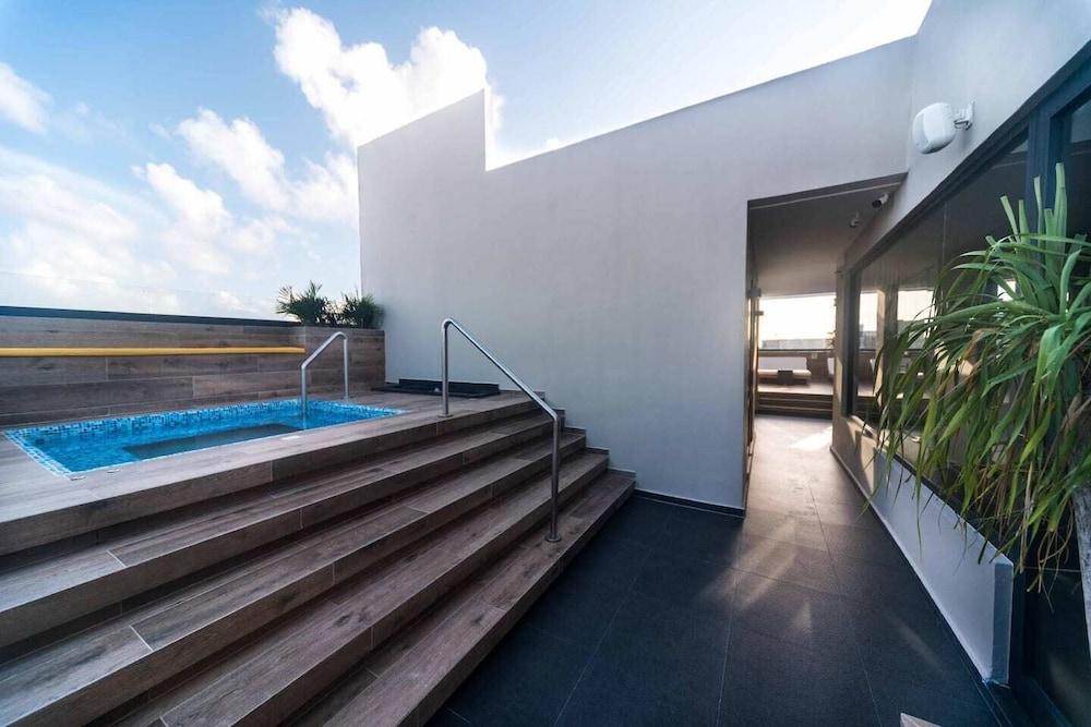 APART ESTUDIO DE LUJO a pasos de 5ta Av.