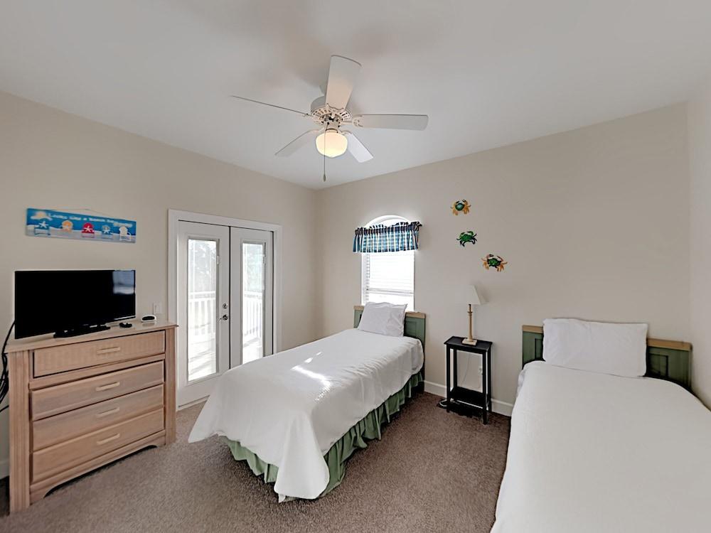 Changes In Latitude by Southern Vacation Rentals