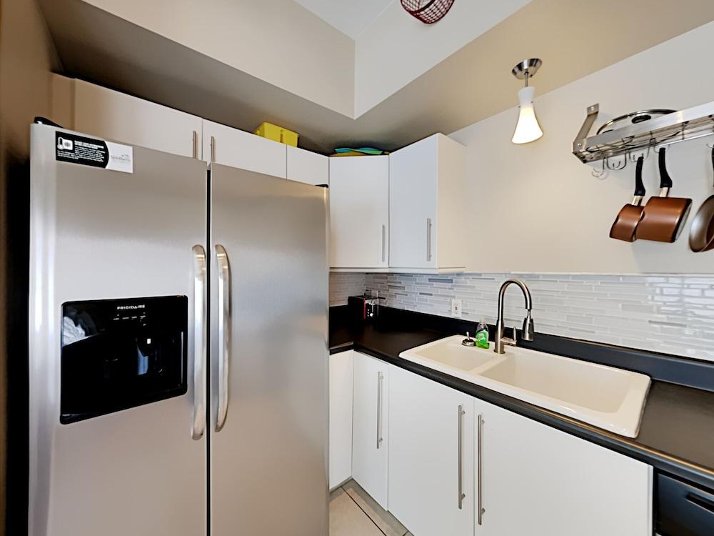 La Favorita by Southern Vacation Rentals