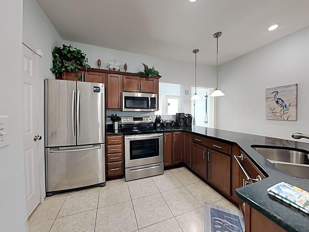 Suzwinks Beach House