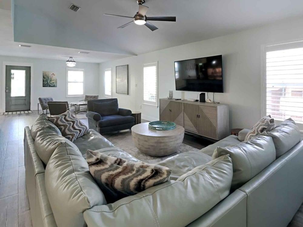 Apres Sea by Southern Vacation Rentals