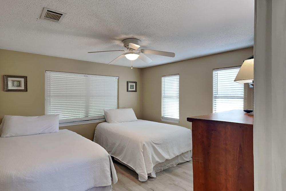 The Yellow House by Southern Vacation Rentals