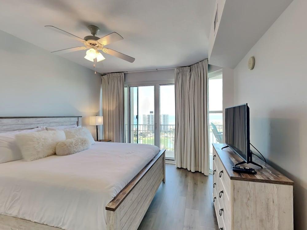 Ariel Dunes II by Southern Vacation Rentals