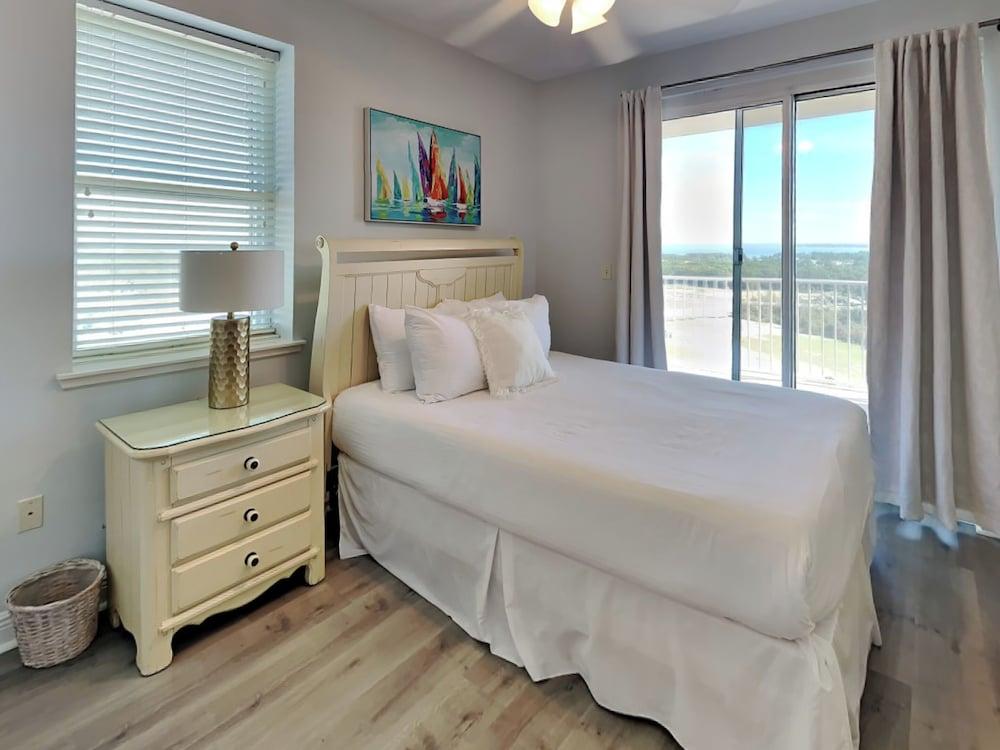 Ariel Dunes II by Southern Vacation Rentals