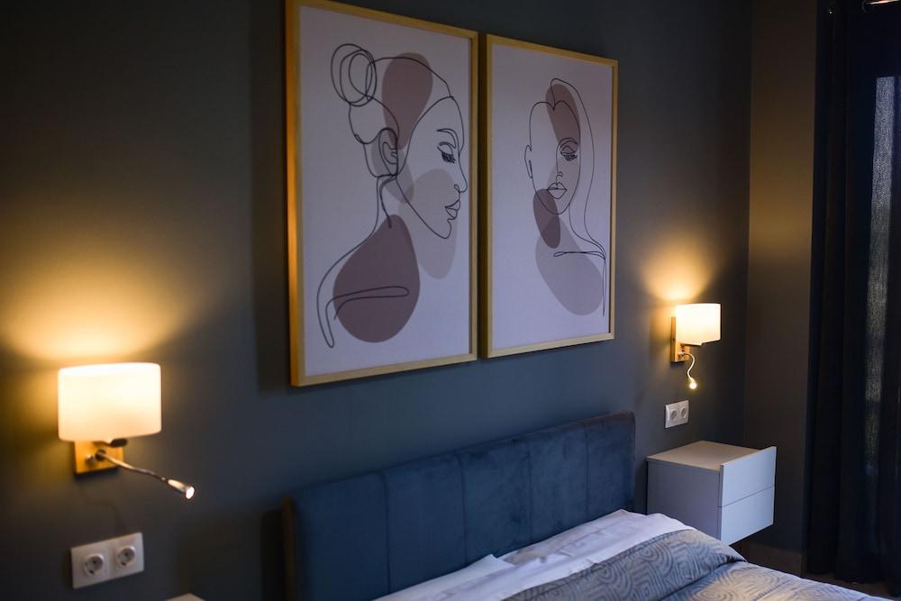 Vasilios Marinos Rooms