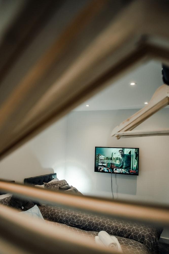 Bv Luxury 3 Bedroom Townhouse At Bed Cliff Oaks