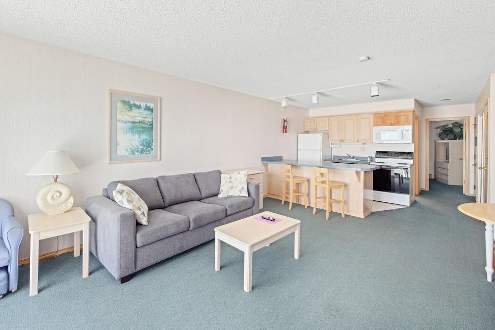 Rockaway Beach Resort