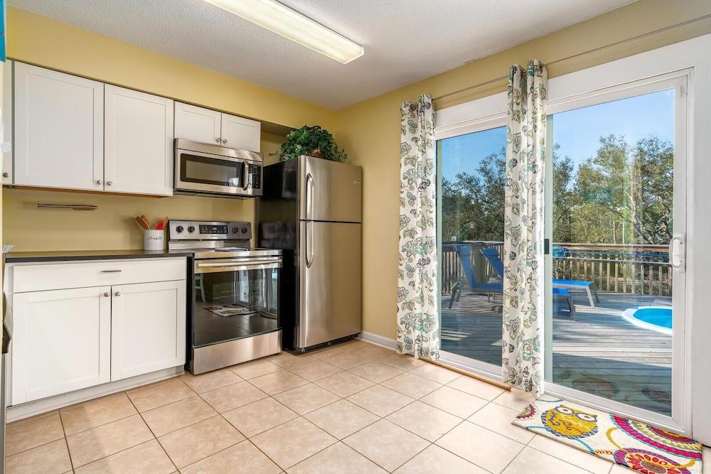 Spier House Noah West