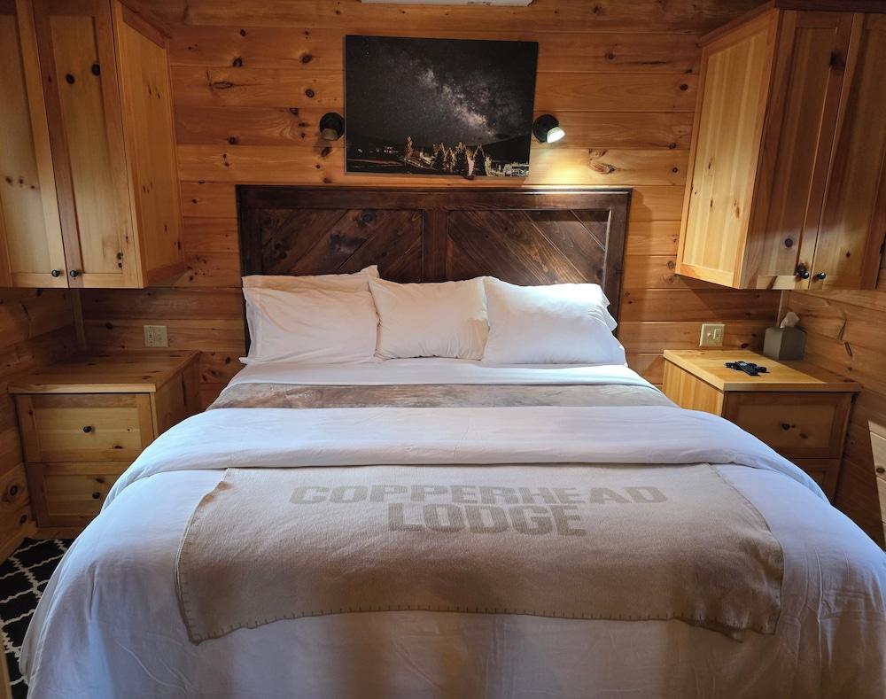 Copperhead Lodge and Resort Cabin Rentals