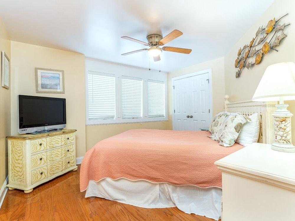 Captains Watch 1 by Tybee Vacation Rentals