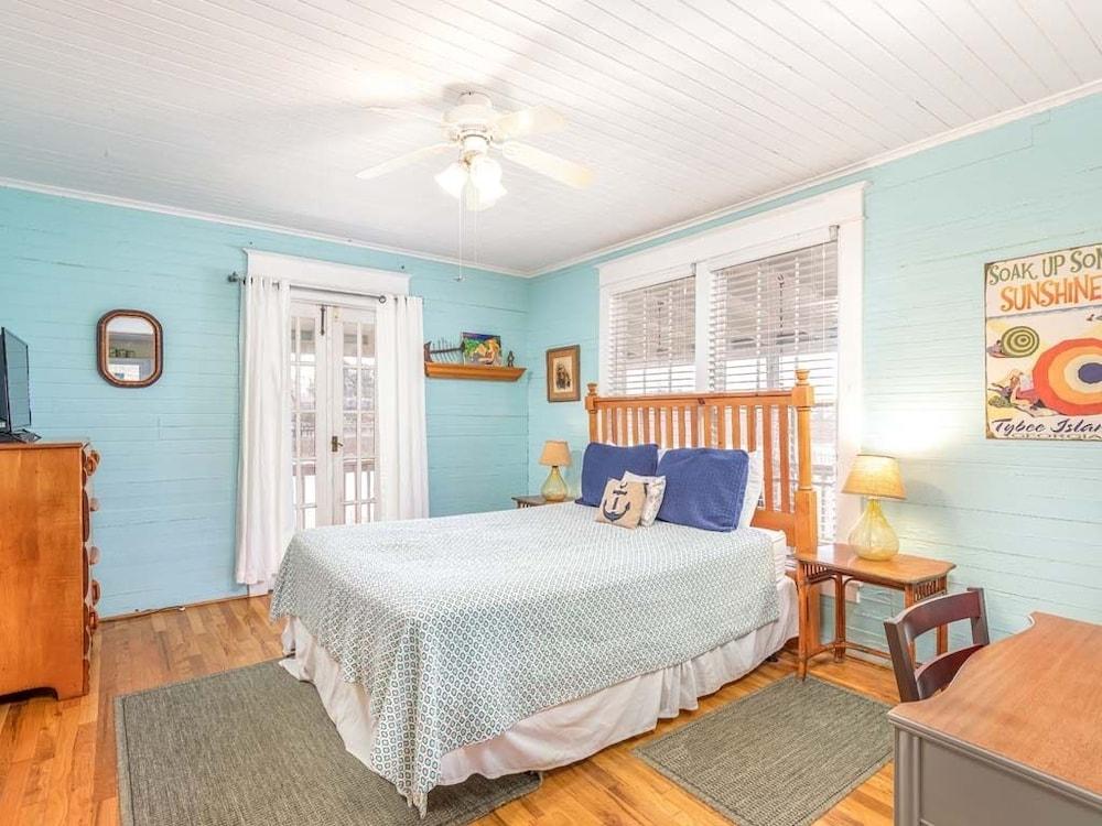 Chimney Pot Cottage by Tybee Vacation Rentals