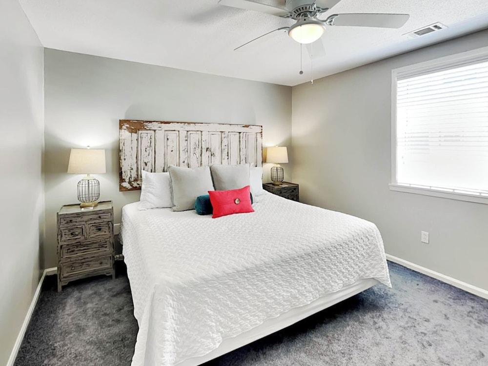 Latitude Adjustment B Tybee Vacation Rentals