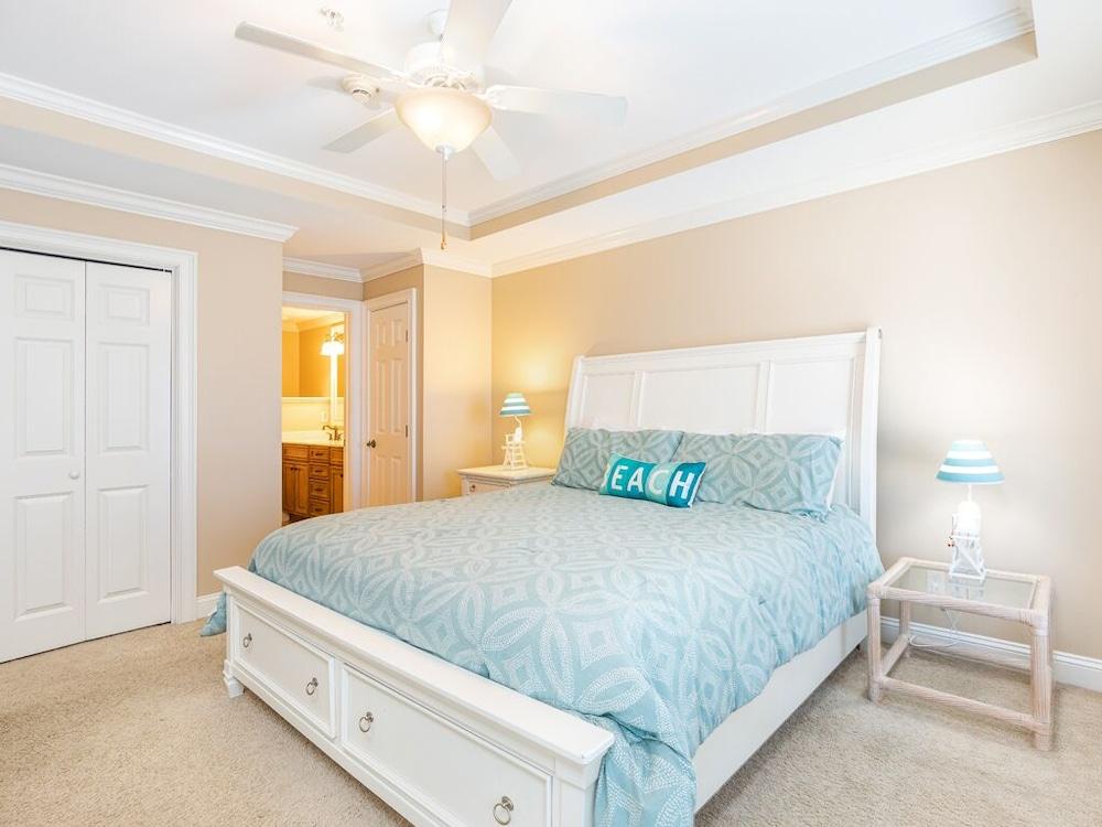 Silver Seas 203 by Tybee Vacation Rentals