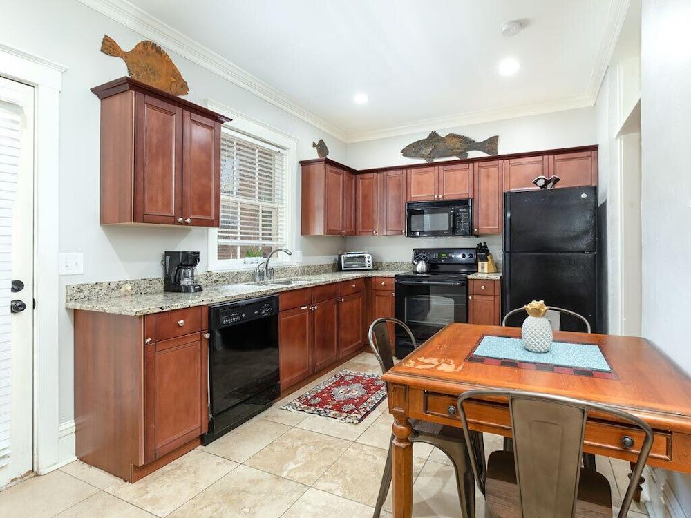 Southern Belle Parlor