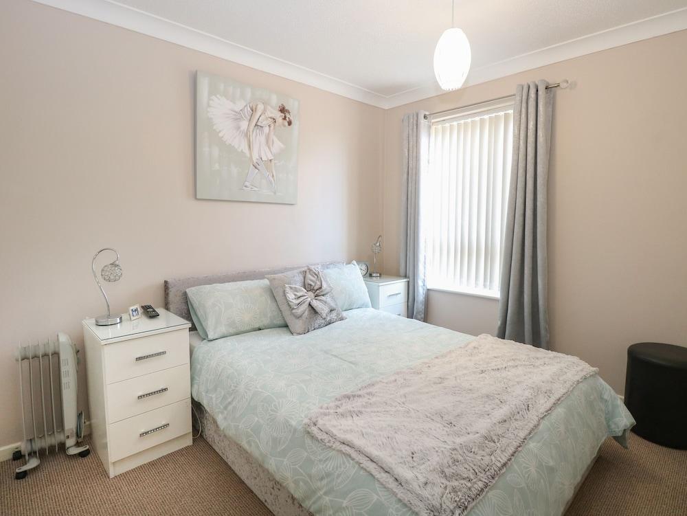 30 The Waterside Holiday Park