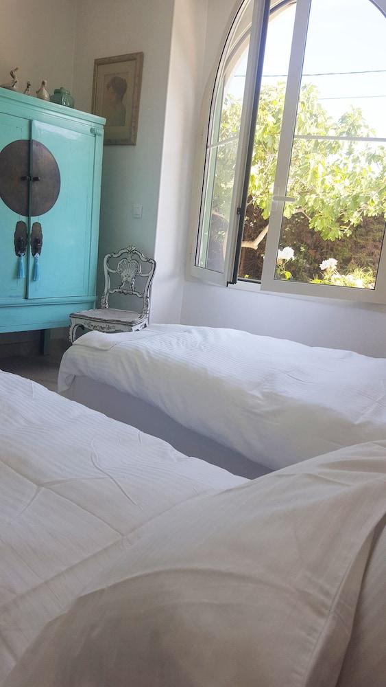 Blue Dream Cannes Guesthouse