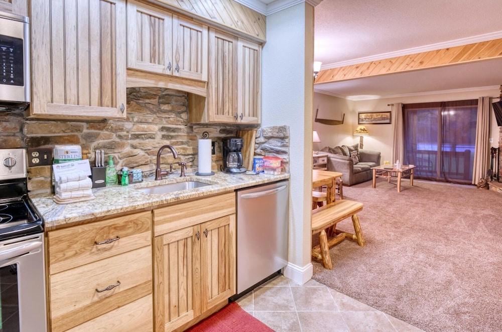 The Bear Den Condo by Redawning