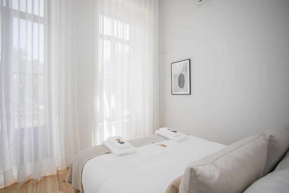 Liiiving in Porto-City View Apartment 1F