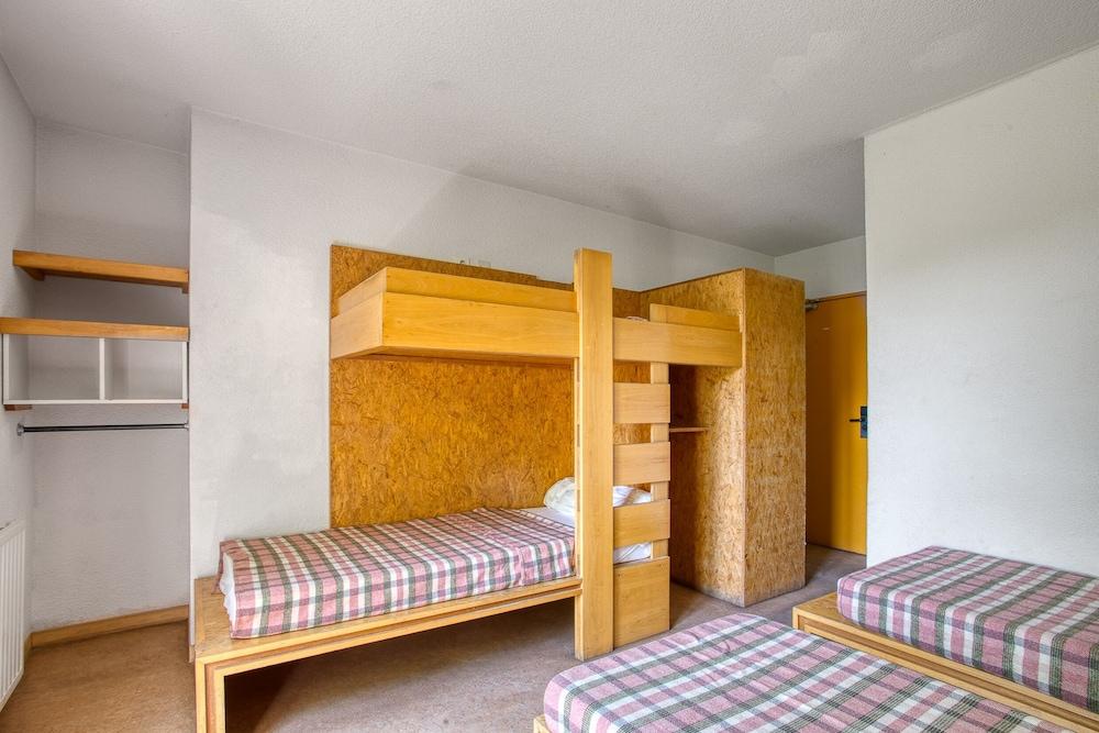 Auberge de Fréjus Saint-Raphael - Hostel