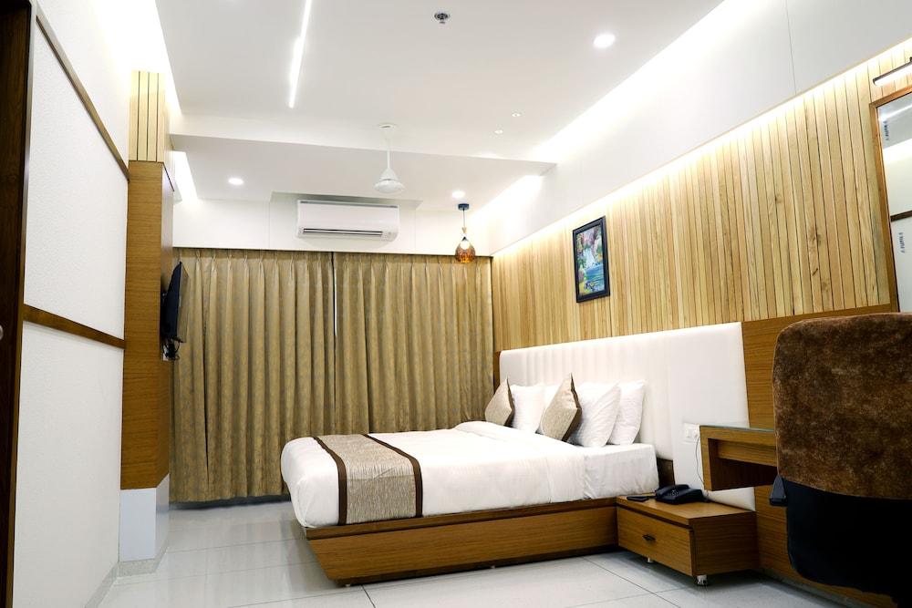 Hotel Tulsi
