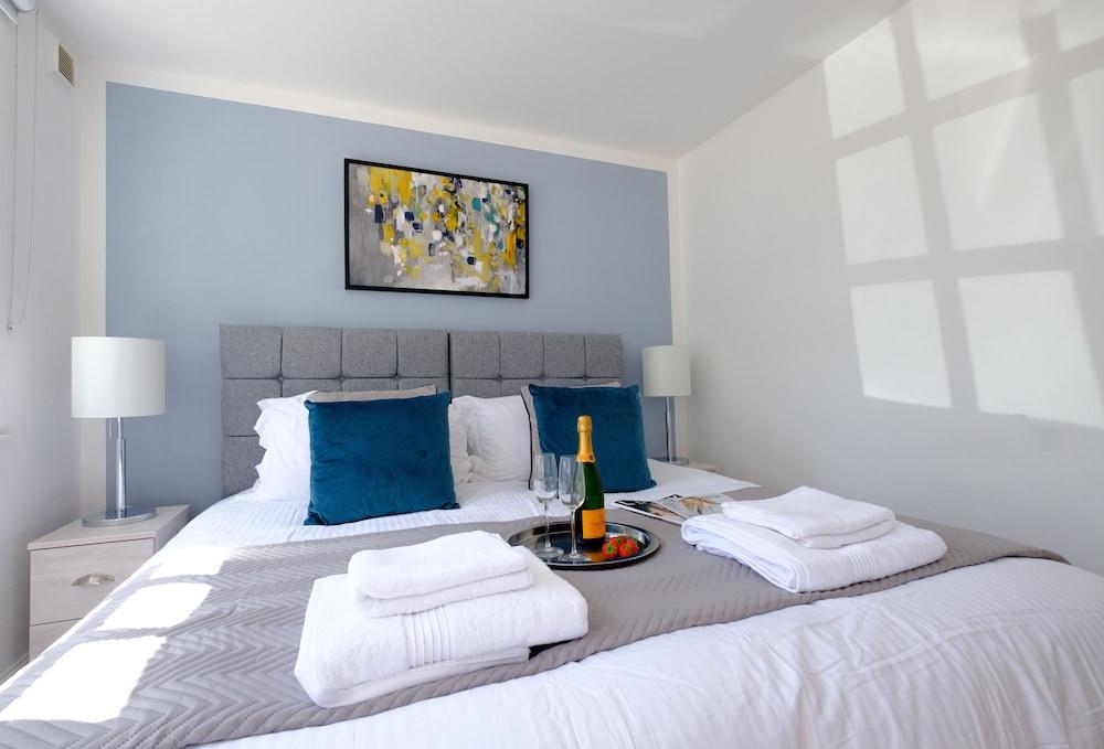 Riverwalk Apartment One