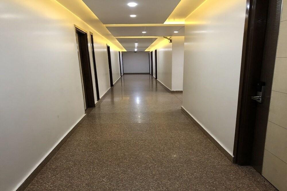 Hotel Mukund Residency