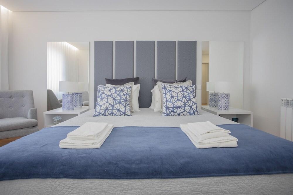 Liiiving -Luxury River View Apartment VI