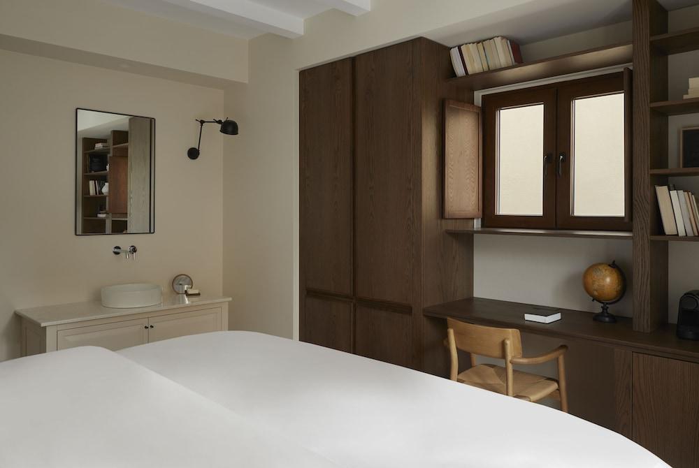 The Storyteller Boutique House