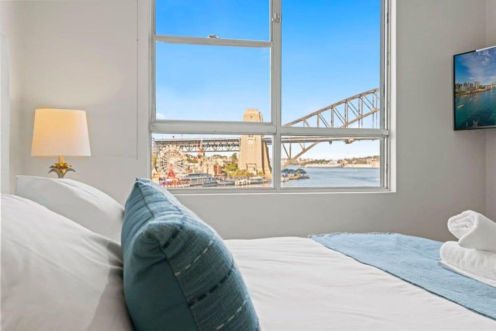 Harbourside 31 in Mcmahons Point