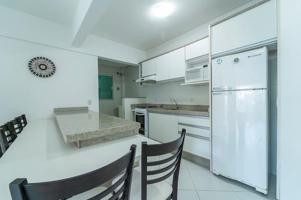 839 -Apartamento 2 dormitórios Bombinhas