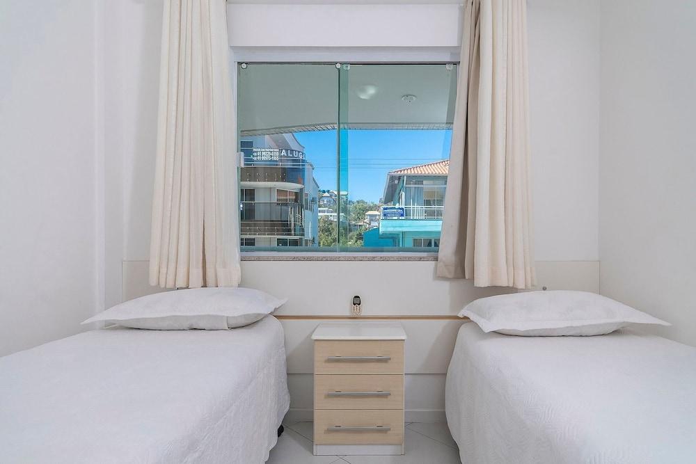 839 -Apartamento 2 dormitórios Bombinhas