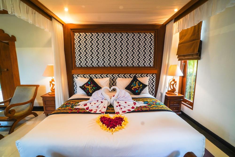 Giri Bhagawan Villas Spa