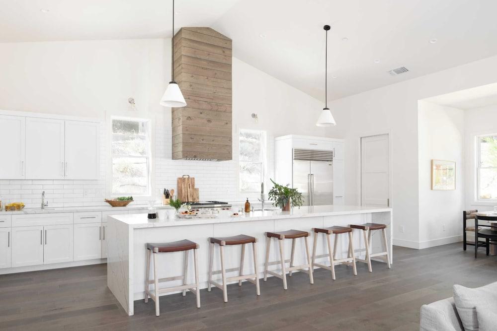 Syrah by Avantstay Hilltop Haven in Sonoma Private Pool + Patio