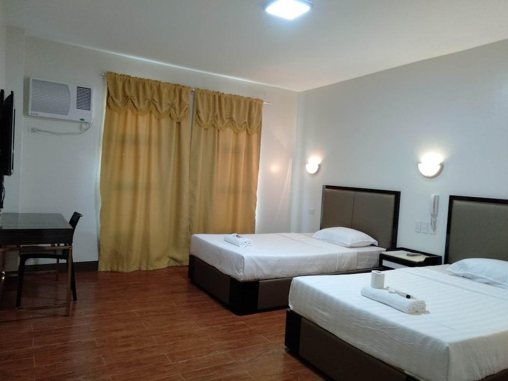 Meaco Royal Hotel- Aparri