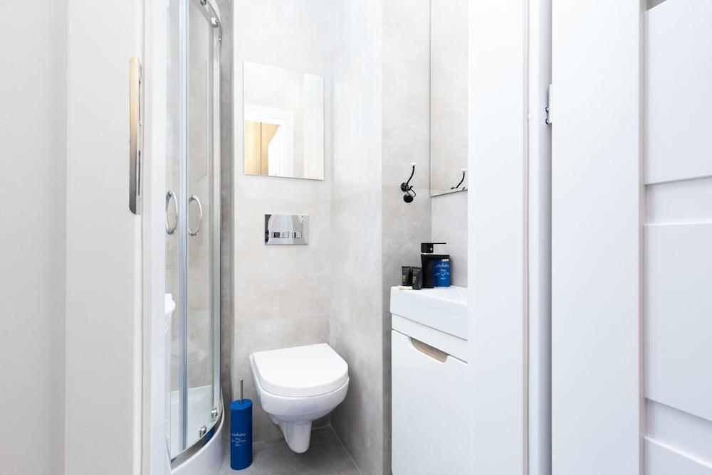 Studio Puławska Warszawa by Renters