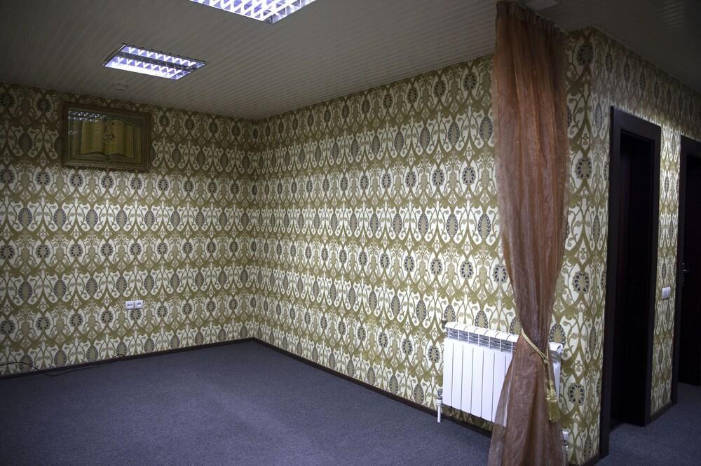 Sanor Capsule Hotel - Hostel