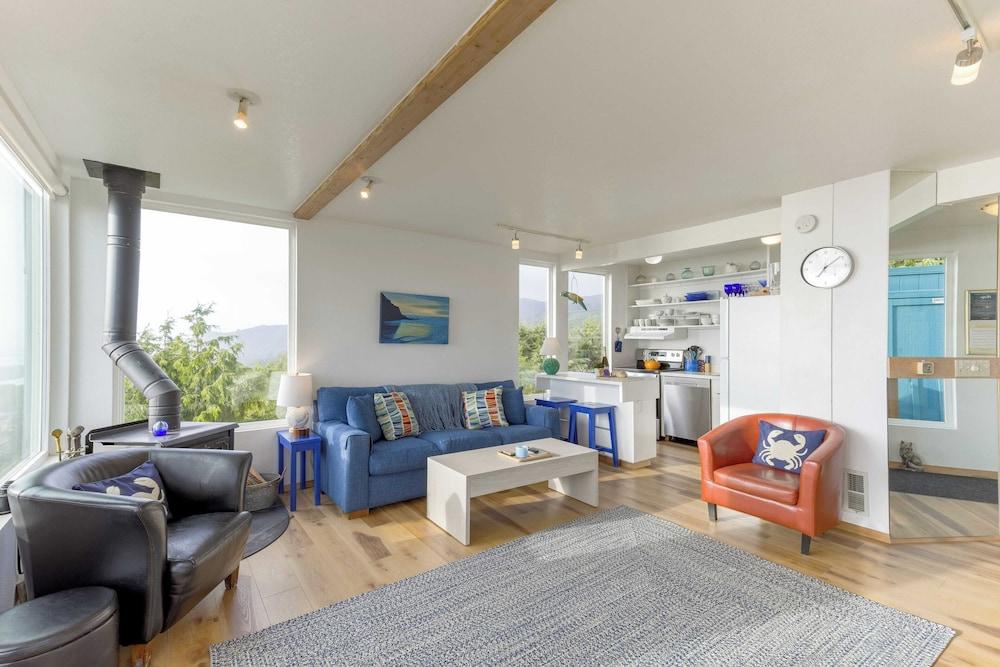 Blue Horizon by Avantstay Panoramic Views of the Ocean w/ Entertainers Patio