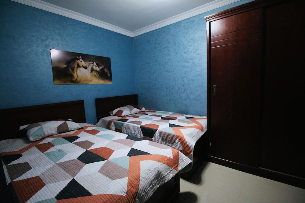 Golden Charming 3-bed Apartment in Cairo