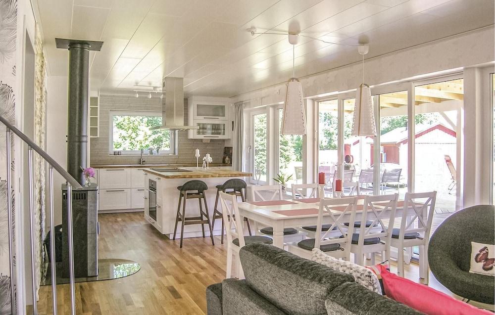 Stunning Home in Bolmsö With 2 Bedrooms and Wifi