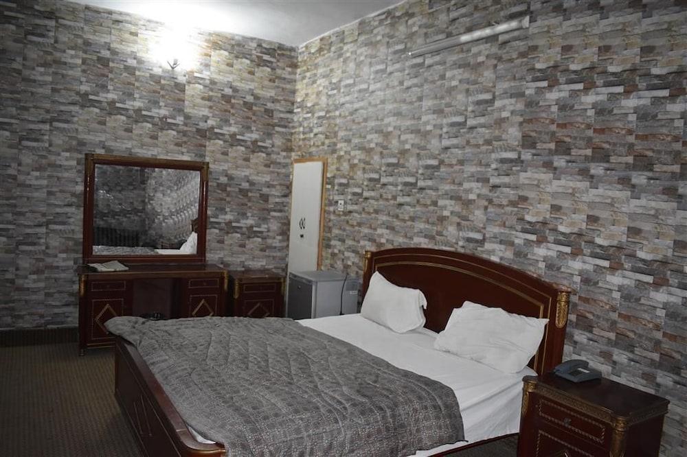 Royal Inn Guest House