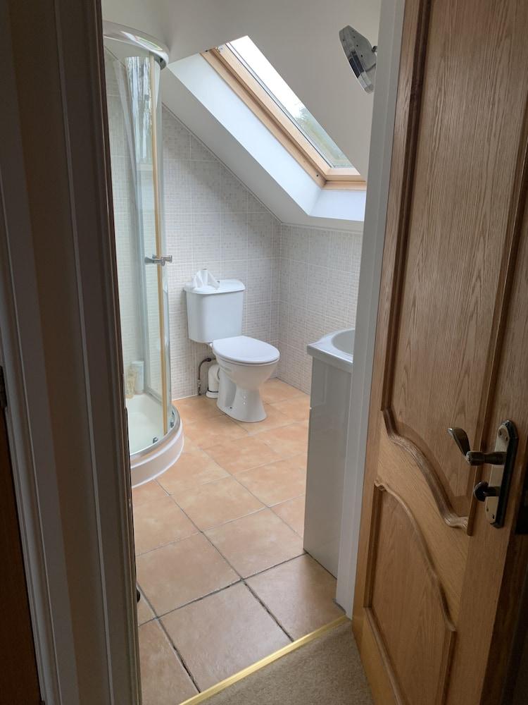 Captivating 4-bed House in West Wales